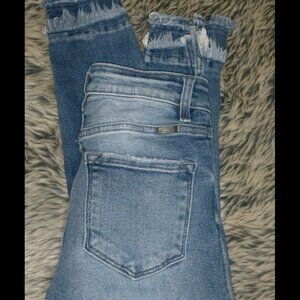 NWOT KanCan destroyed denim jeans